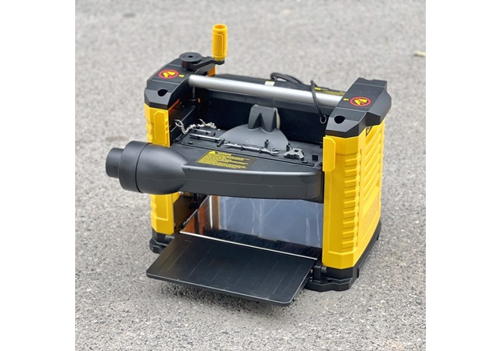 1800W Máy bào cuốn Stanley STP18-B1