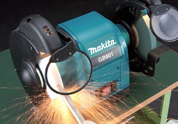 8" Máy mài 2 đá 550W Makita GB801