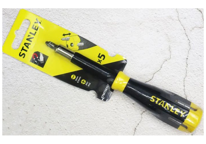 Tuốc nơ vít 4 đầu có nam châm Stanley STMT68107 (STMT68107-8)