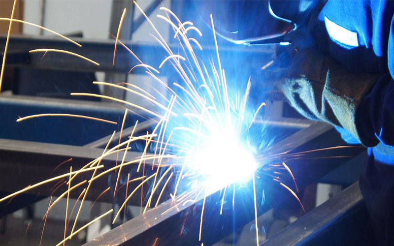 cách hàn sắt không bị thủng 4